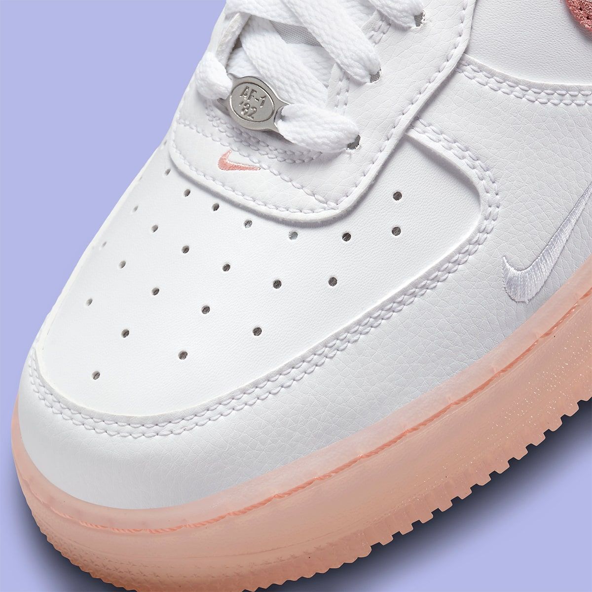 Nike air force hot sale 1 overbranded women's