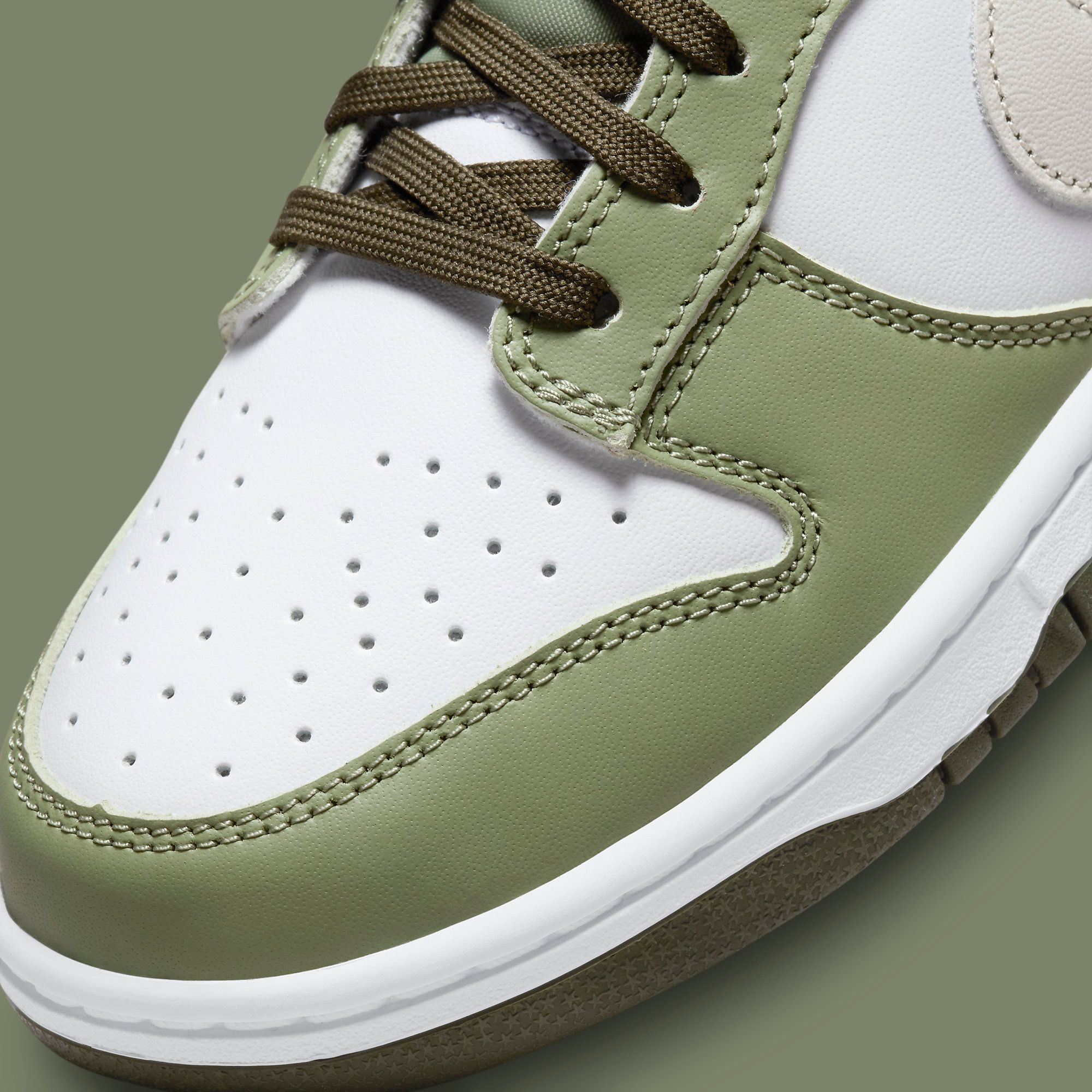 Nike Dunk Low GS Sail / Light Bone - Olive Aura | JD Sports