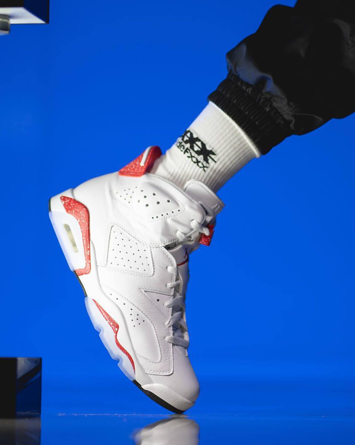 Jordan 6 red sale white and blue