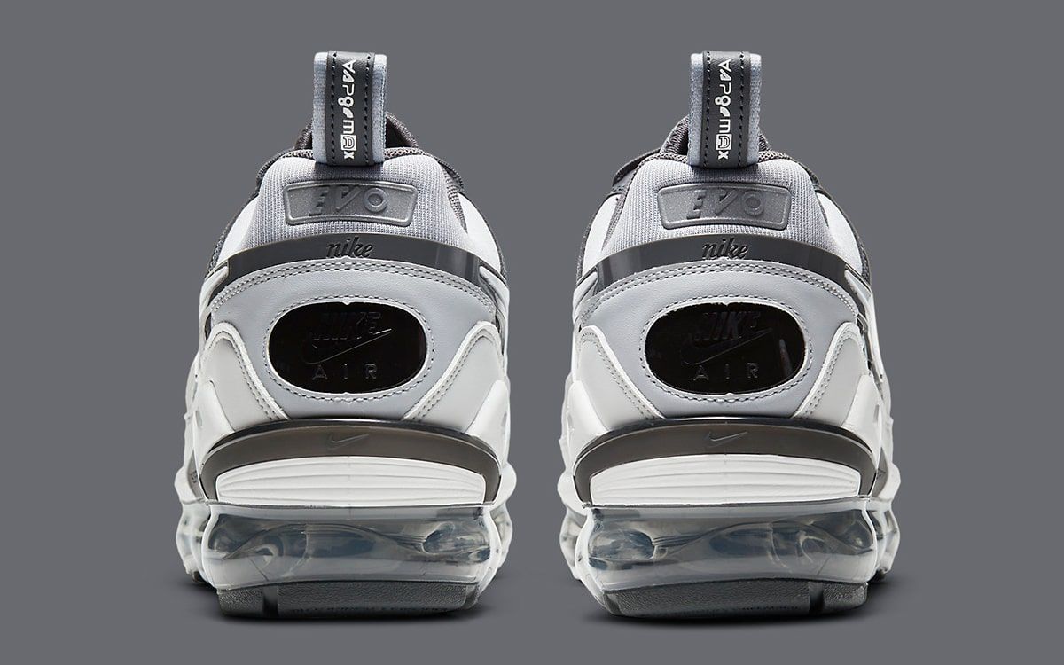 nike air max evo wolf grey