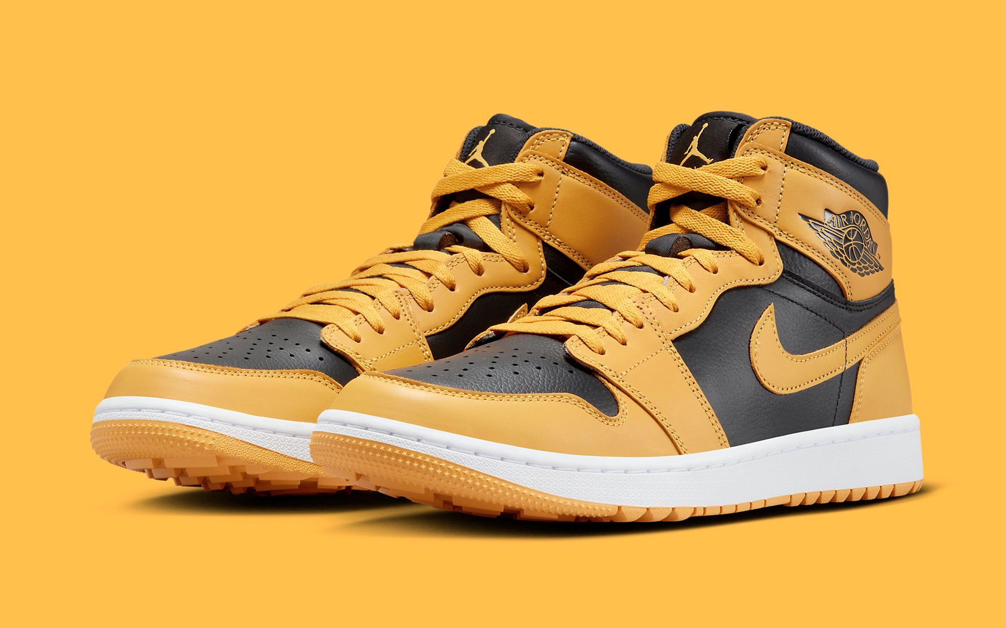 Official Images // Air Jordan 1 High OG “Yellow Ochre” | House of