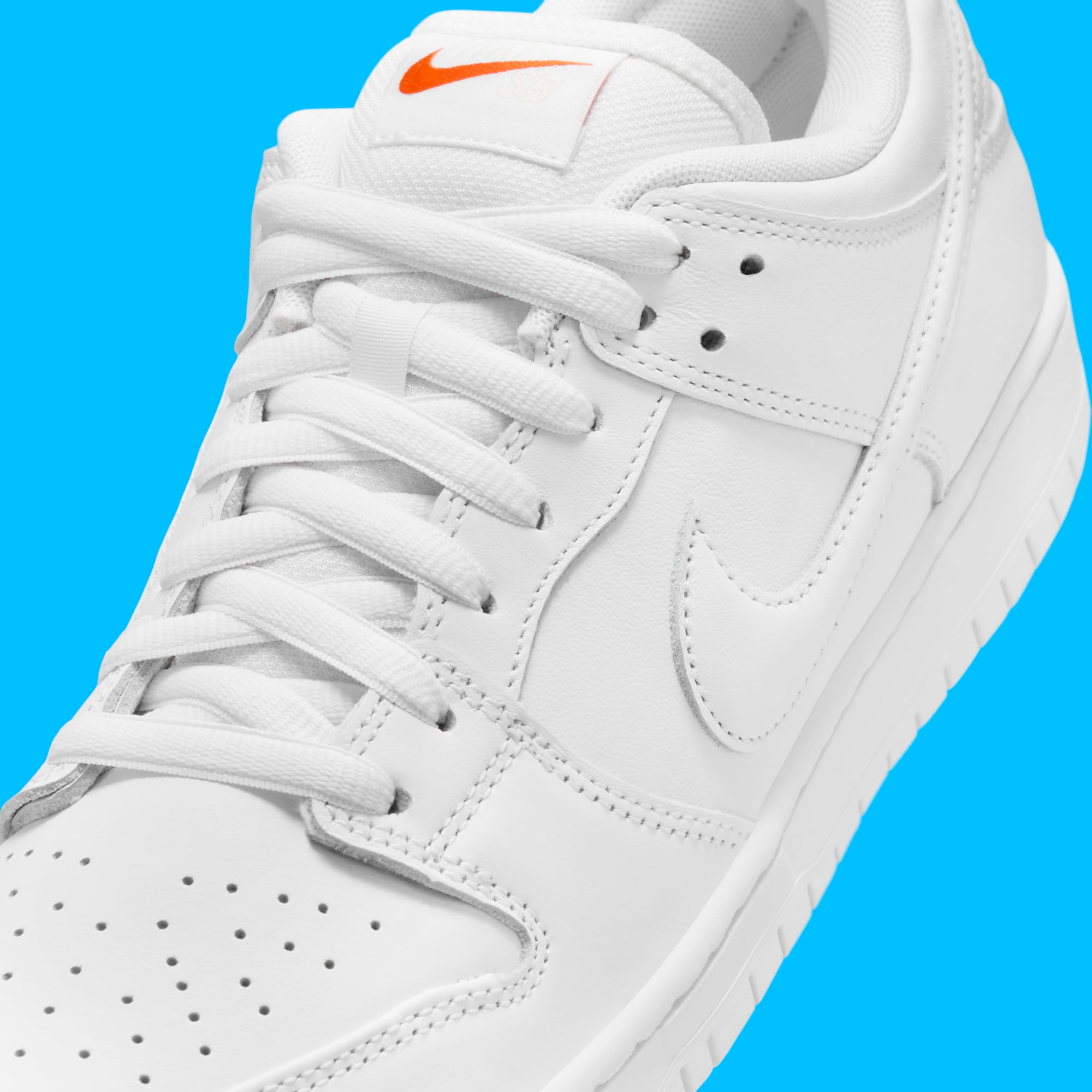sb dunk orange label white