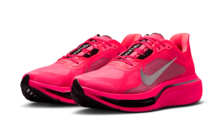 Men's Nike Pegasus Plus 2 "Flash Crimson" (SKU: IM2541-600). Photo via Nike.