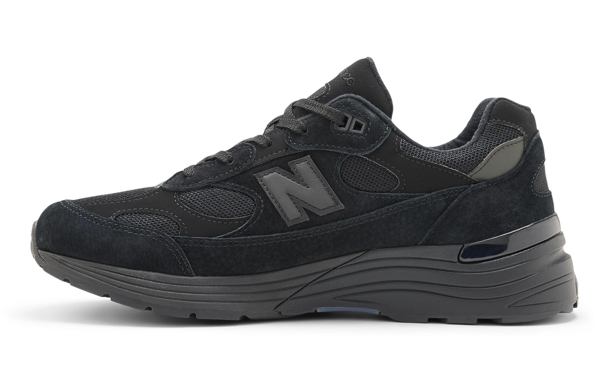 Stealth Mode: New Balance 992 Appears in All-Black Construction 