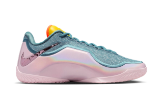 Big Kid's Nike LeBron 23 "Miami Twice" basketball sneaker inspired by LeBron's back-to-back NBA titles with the Miami Heat.