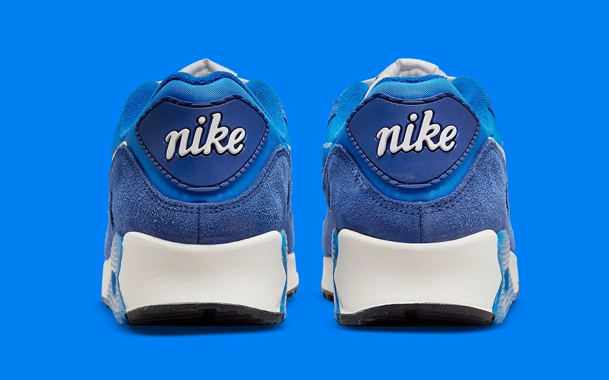 air max 90 first use signal blue