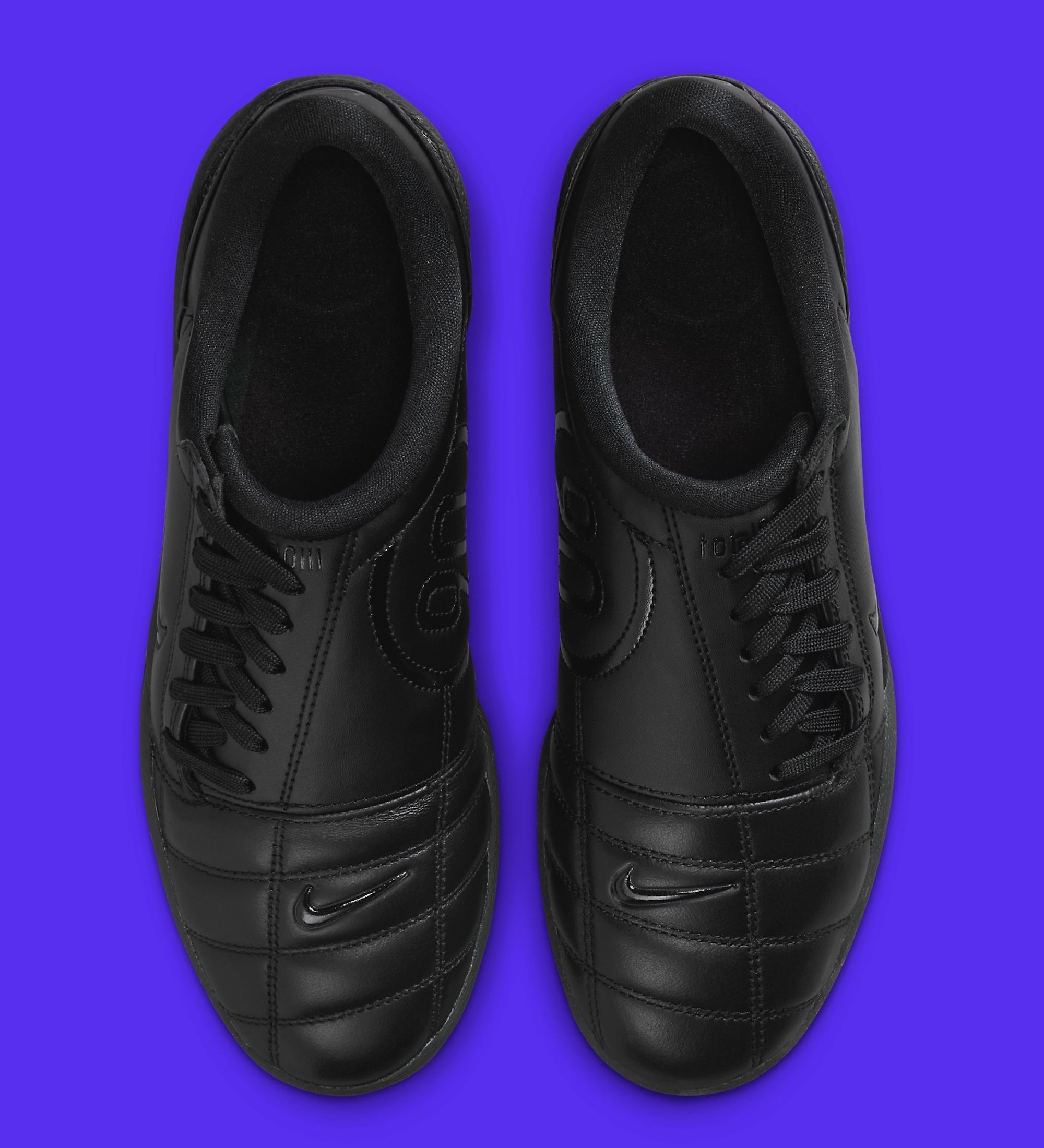 Total Blackout: Women's Nike Total 90 III Returns in “Triple