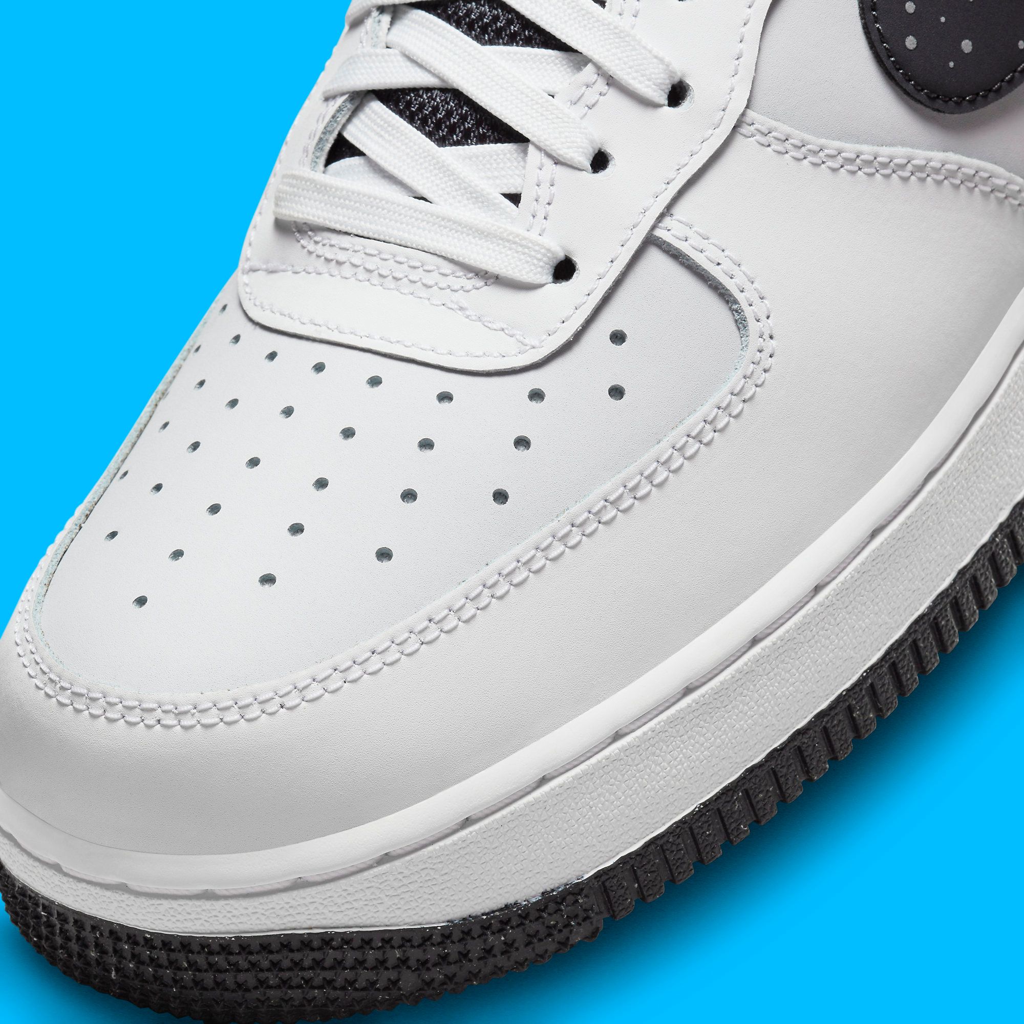 Nike Men\'s Air Force 1 Starry Swoosh White Navy Size 12 FV6656-100 New Nike Air Force 1 Night Sky Reflective On Foot Sneaker Review  main image 3