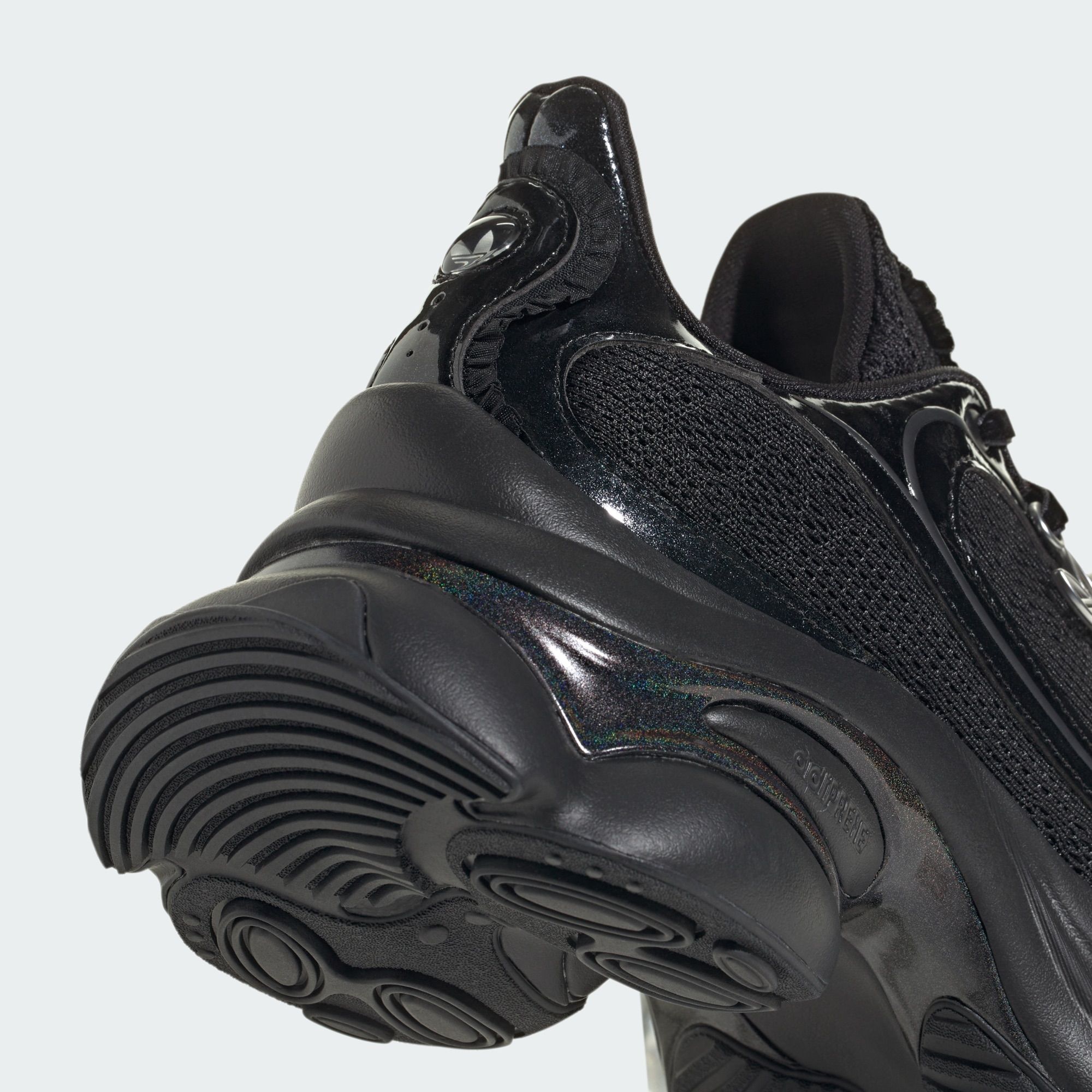 靴 adidas OZVENUZ W CBLACK/CBLACK/SILVMT adidas OZVENUZ W CBLACK/CBLACK/SILVMT（アディダス OZVENUZ W