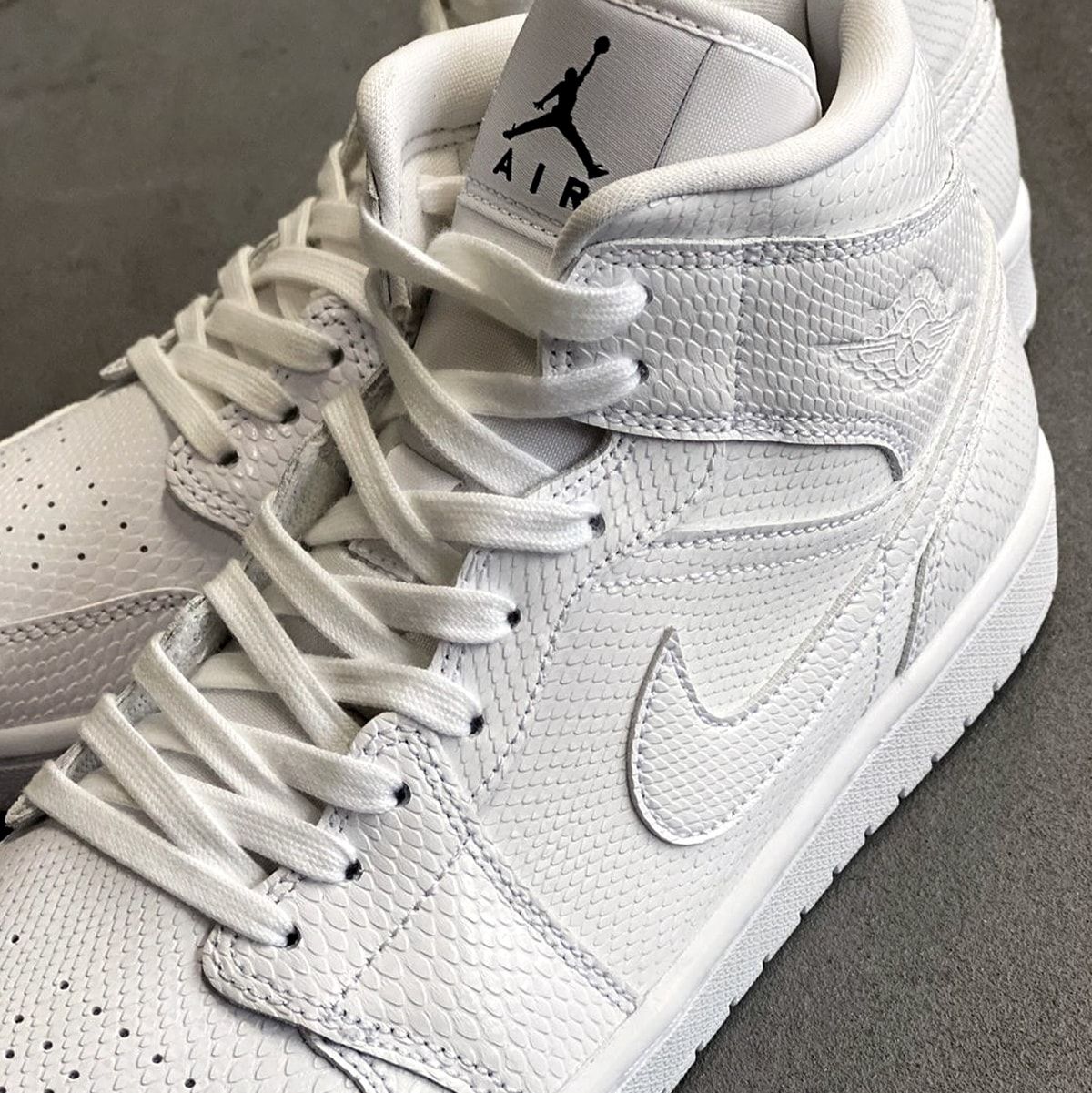 Jordan 1 shop snakeskin white