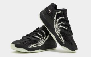 Kevin Durant's 'Slim-Reaper'-inspired Nike KD 18 "Halloween" release.