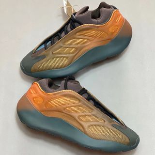 adidas yeezy maillot 700 v3 copper fade release date 2 1