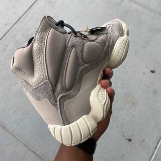 adidas yeezy youtube 500 high mist stone release date 3
