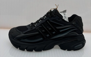 Pharrell's Adidas Adistar Jellyfish in an all-black color scheme.