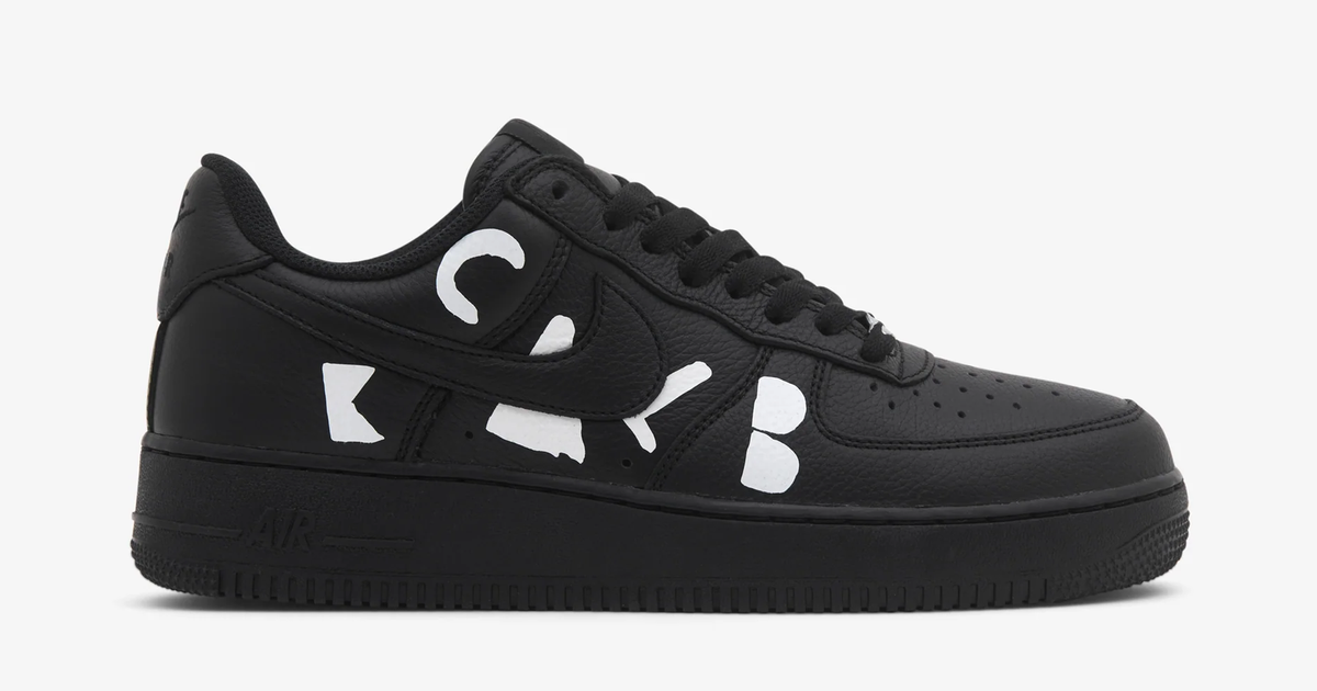 ナイキ　NIKE classicロゴ　ワンピース　S 黒　ブラック NIKE AIR FORCE 1 LOW RETRO QS BLACK 2024 : ああ、好きに走れ