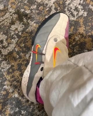 "Khaki" Kids Of Immigrants x Nike T90 Mule. Photo via Daniel Buezo.