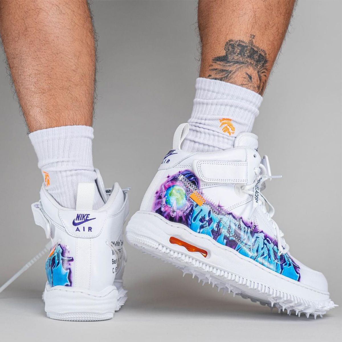 On-Foot Looks // OFF-WHITE x Nike Air Force 1 Mid “Graffiti” | House of  Heat°