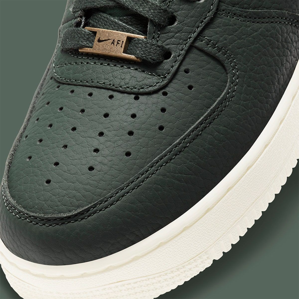 Nike Air Force 1 Craft “Galactic Jade” Drops March 1st