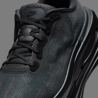 Men's Nike Vomero Premium "Skeleton" (SKU: IV7509-001). Photo via Nike.