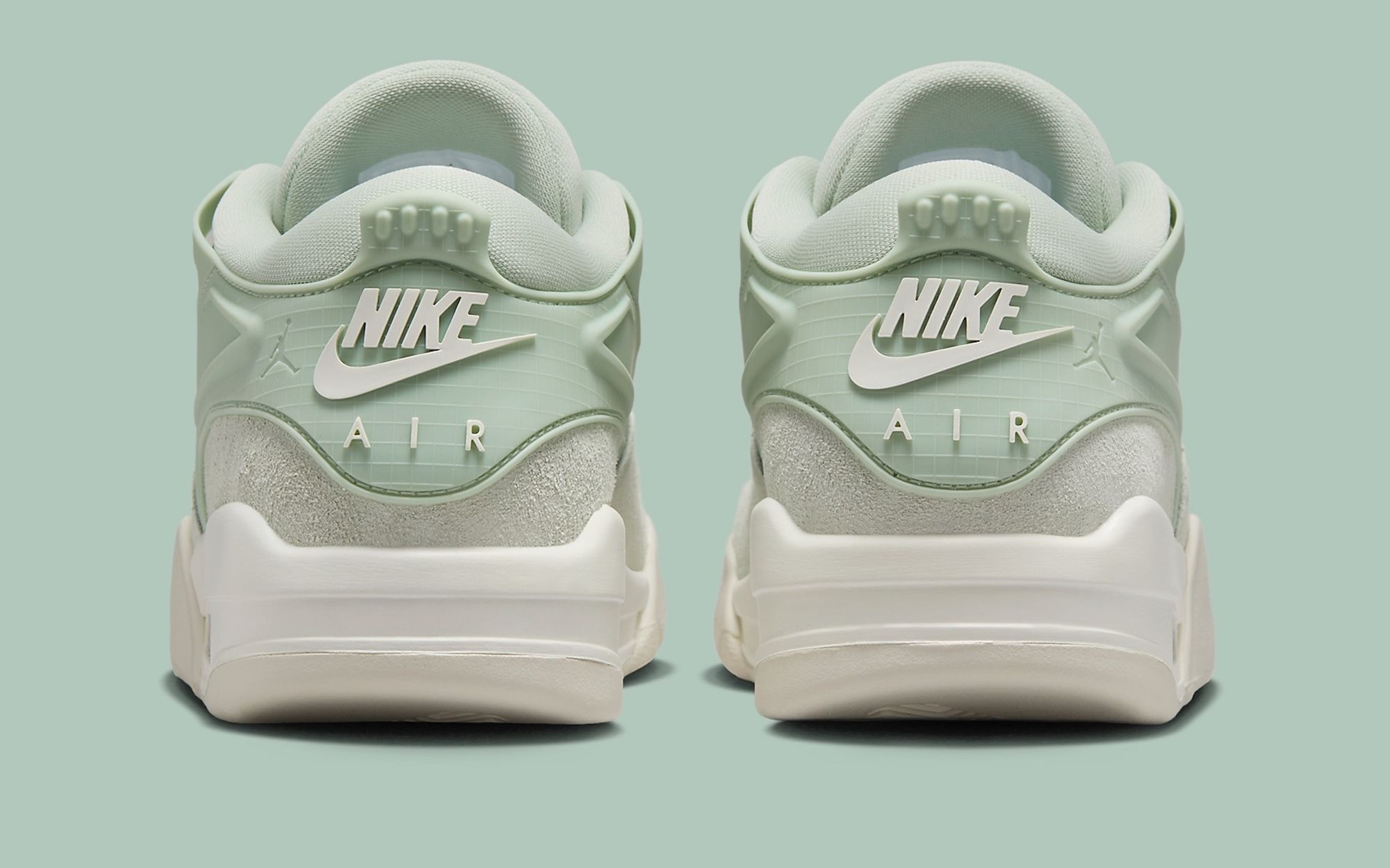 The Women's Air Jordan 4 RM 'Seafoam' Is Available Now