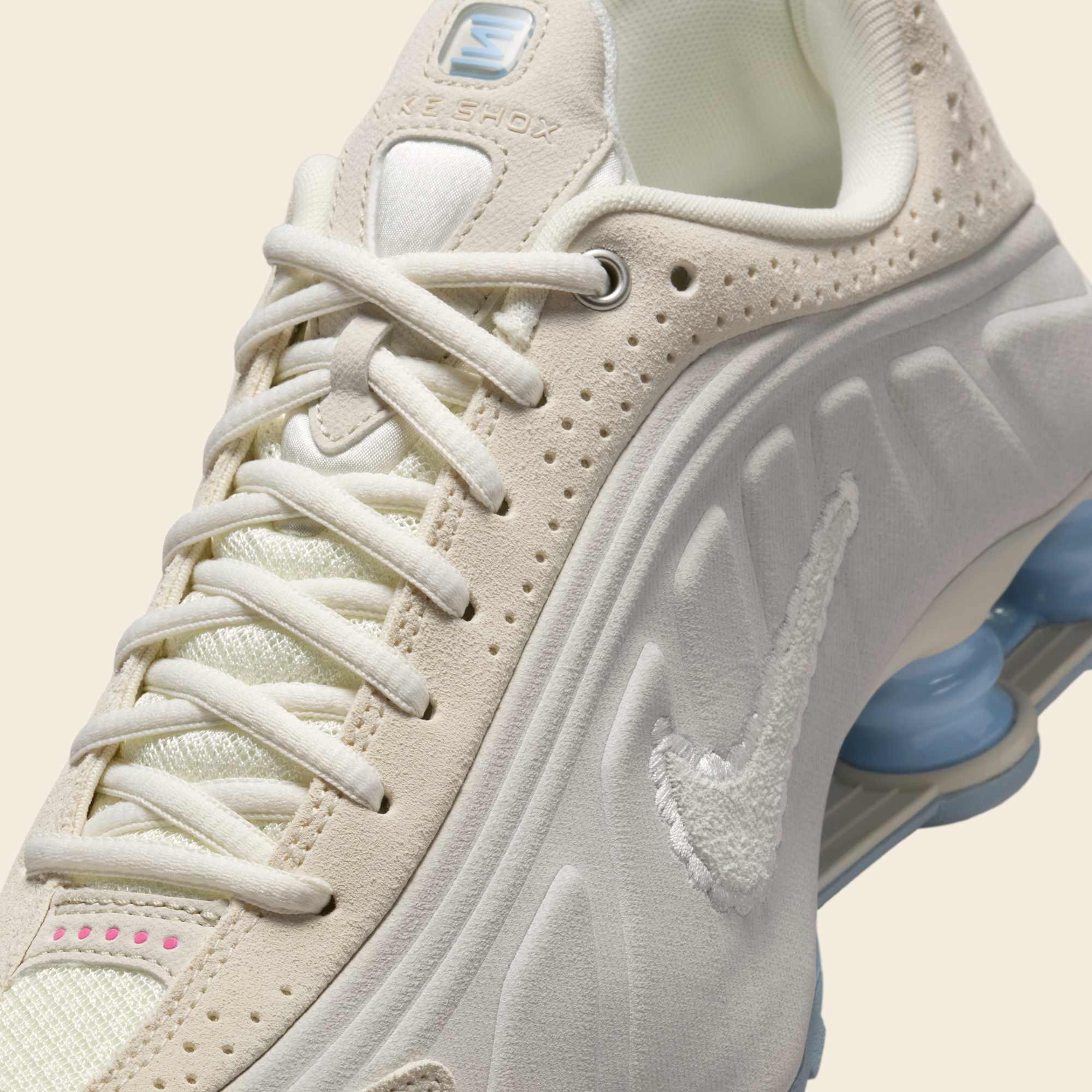 The Women's Nike Shox R4 