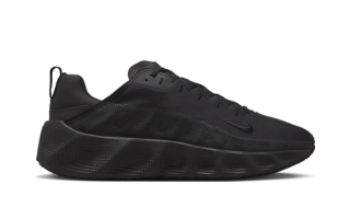 Nike Ava Rover "Triple Black"