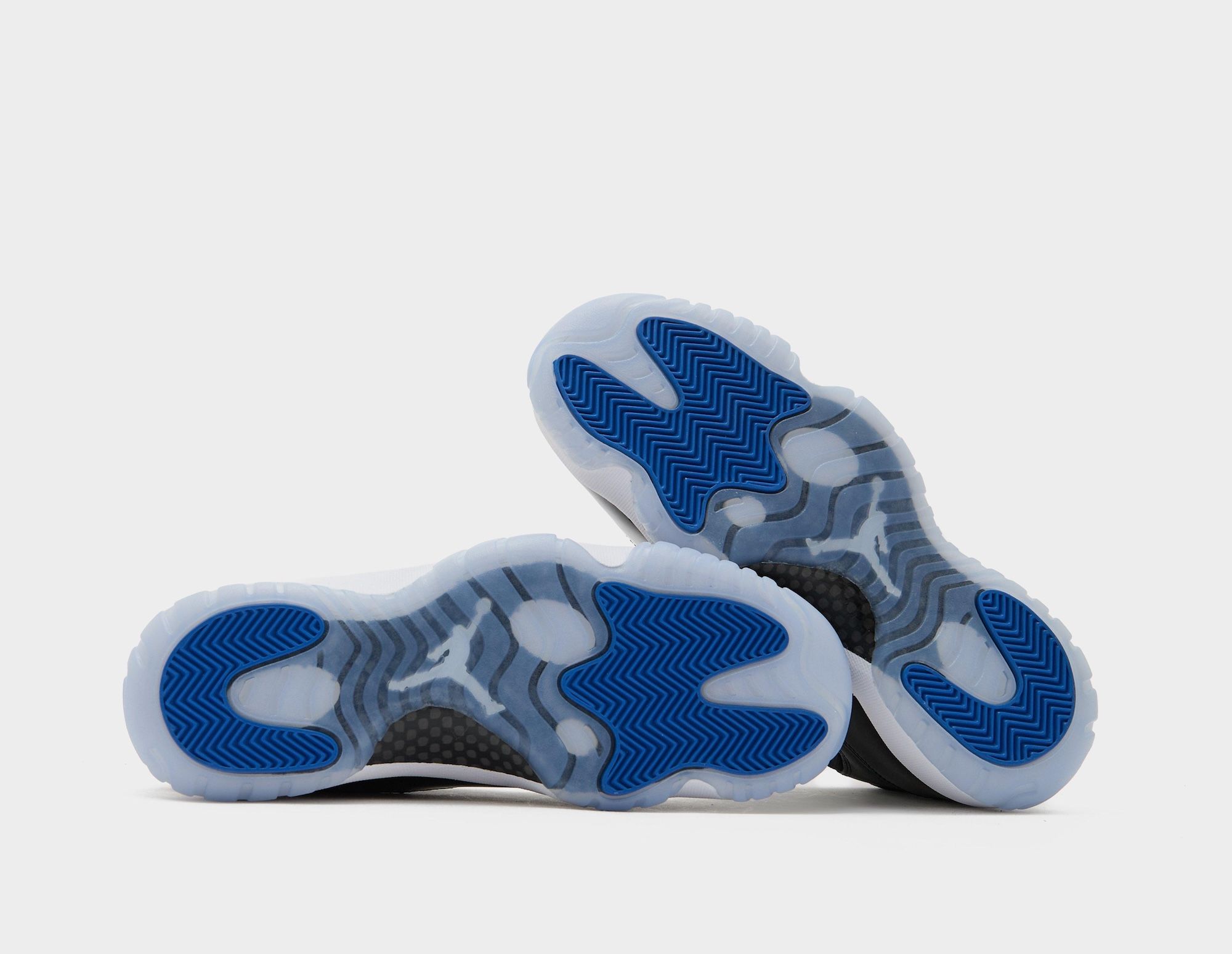 Air Jordan 11 "Space Jam" (SKU: CT8012-900). Photo via size?