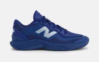 Men's New Balance Kawhi V basketball shoe in a "Blue Oyster/Oxford Blue" color scheme.