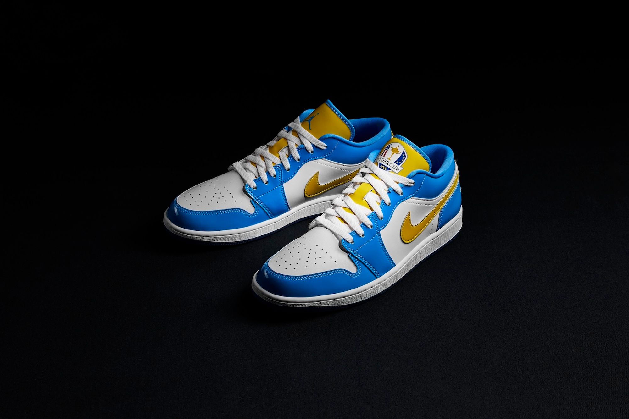 keegan bradley red jordan golf shoes