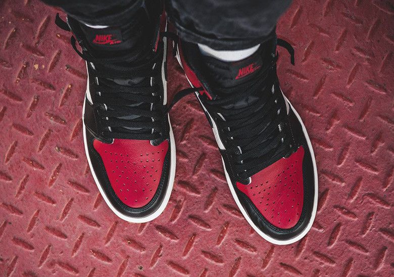 Air jordan 1 on sale bred 219 release