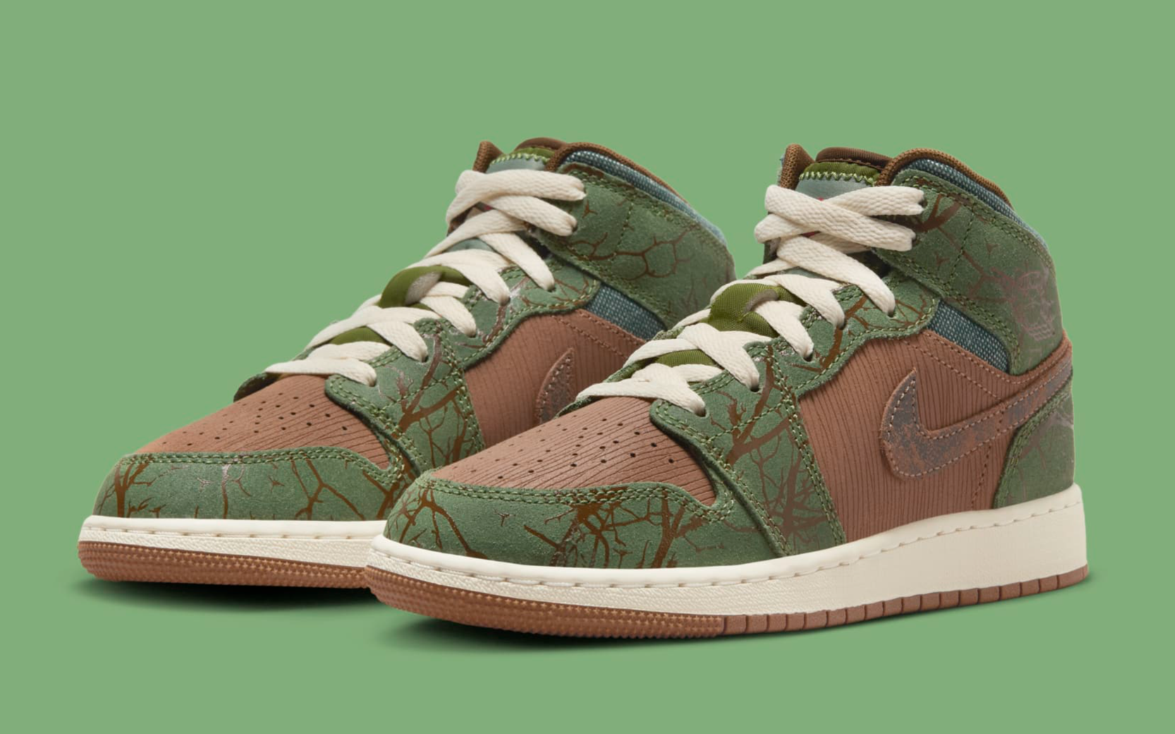 Nike Air Jordan 1 Retro High Top Green/Brown Men\'s 9 2010 #Z5038 Nike Air Jordan 1 Retro High Boston Celtics 2009 Men 10  main image 2