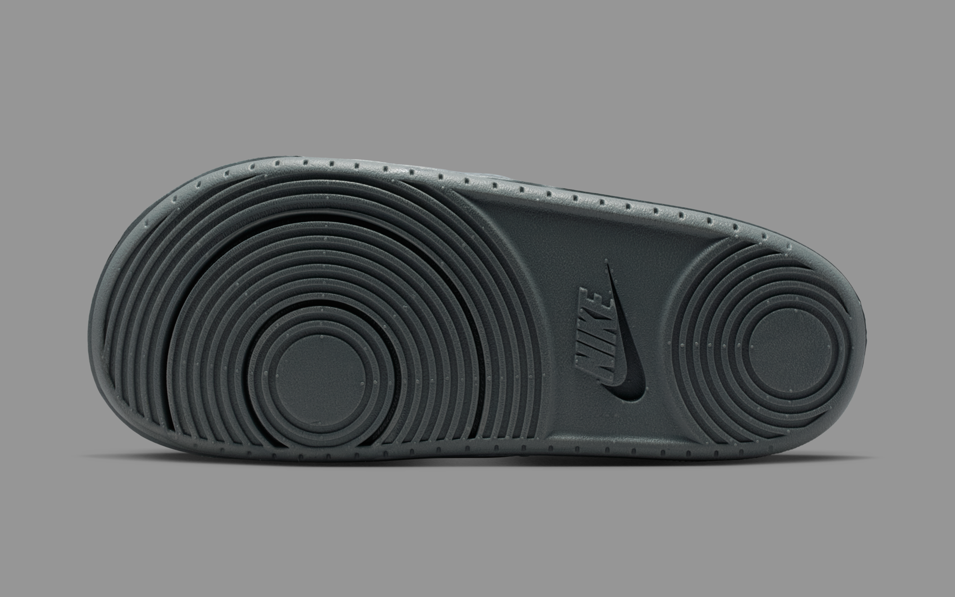 DS Nike Kobe Offcourt Slide COOL GREY IF2870-002 Available Now // Nike Kobe Offcourt Slide  main image 2