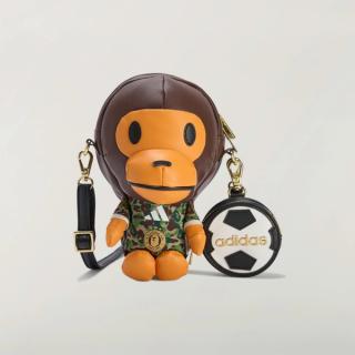 BAPE®︎ x Adidas BABY MILO® Bag "Auburn" collaboration.