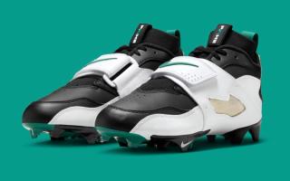 Nike Diamond Turf TD Cleats “Mystic Green” Nod to Deion’s Iconic Air DT