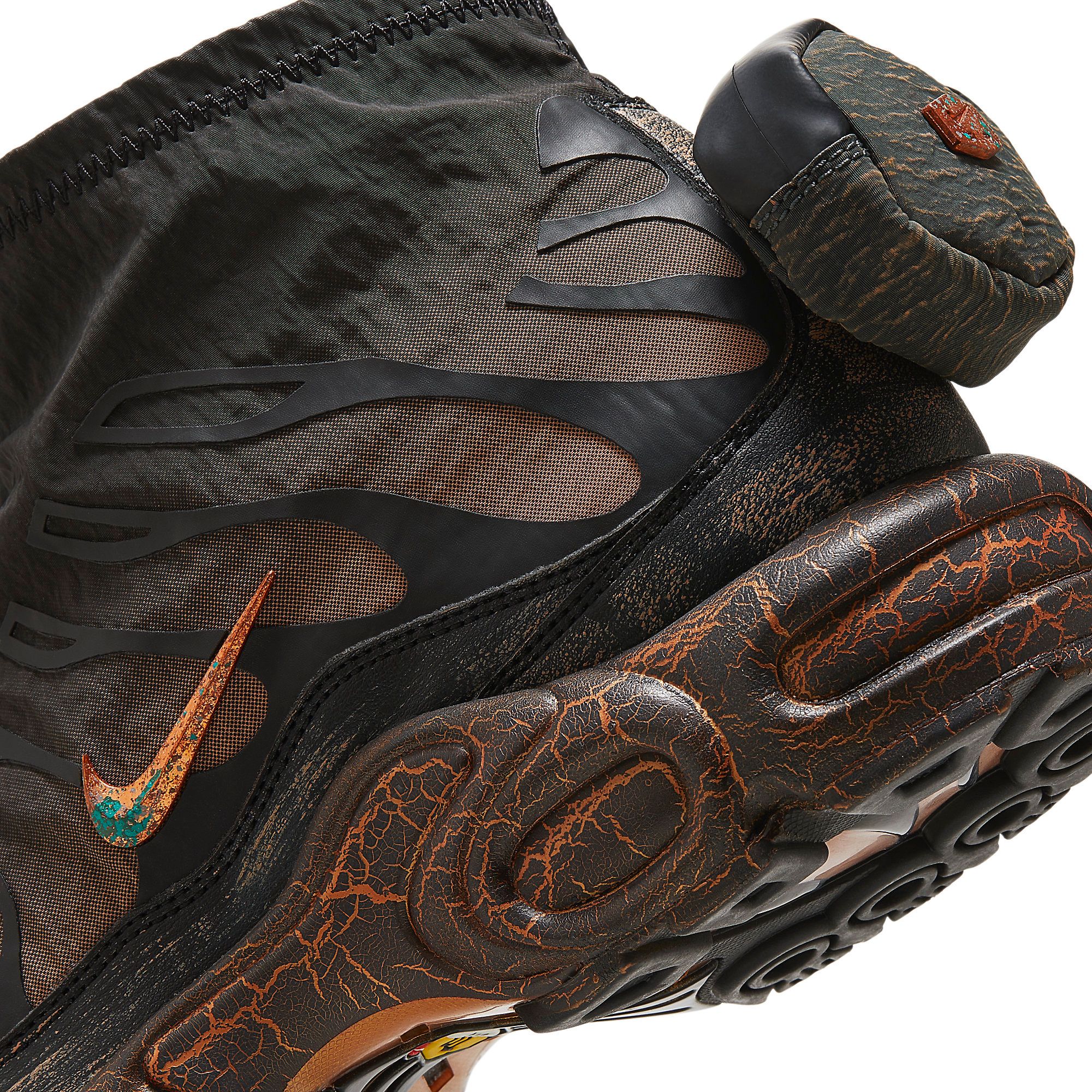 NIKE ☆ Air Max Plus Hiker ‘Patina’ Nike Adds a Patina Finish to This Retooled Air Max Plus