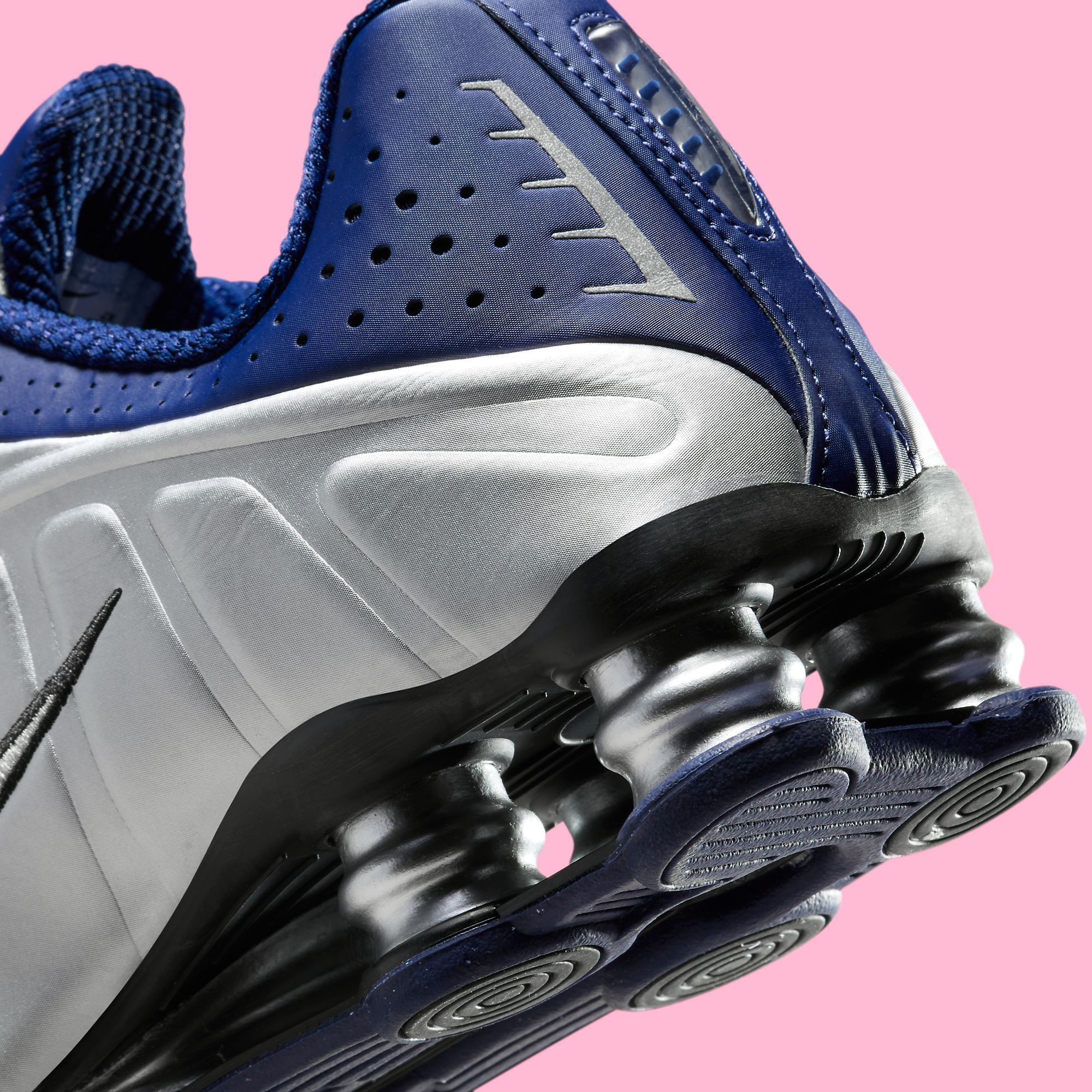 Nike Shox R4 