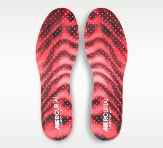 Nike Mercurial Vapor 17 Elite FG (SKU: IO1560-900). Photo via Nike.