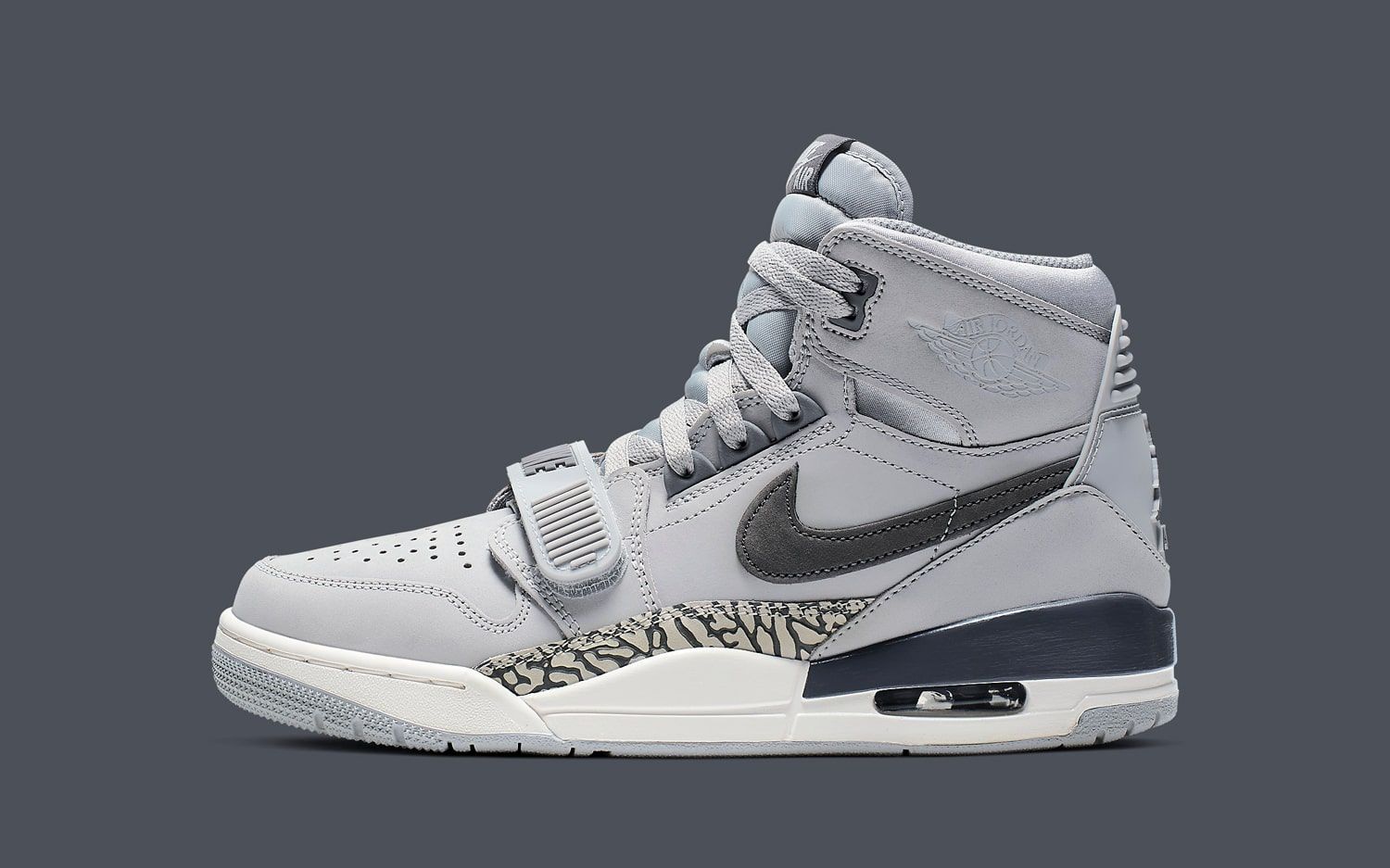 Air jordan legacy 312 hotsell wolf grey