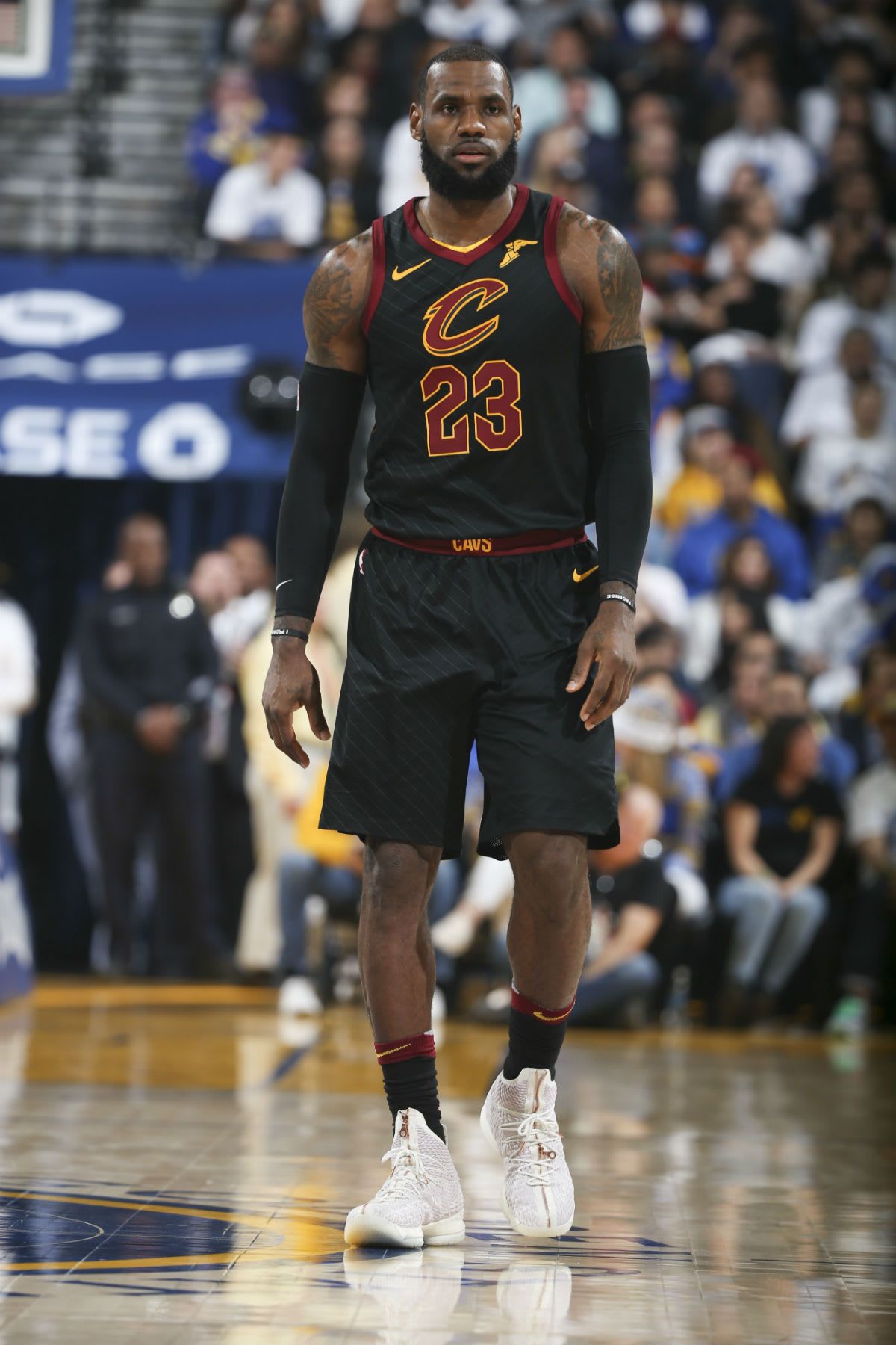 King James debuts the “Rose Gold” LeBron 15 Performance | House of 