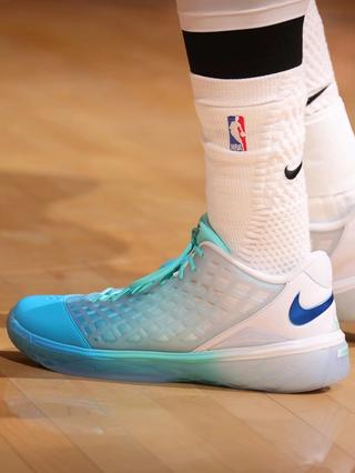Jalen Brunson wearing his new Nike Kobe 3 Low Protro. Photo via SLAM Kicks.