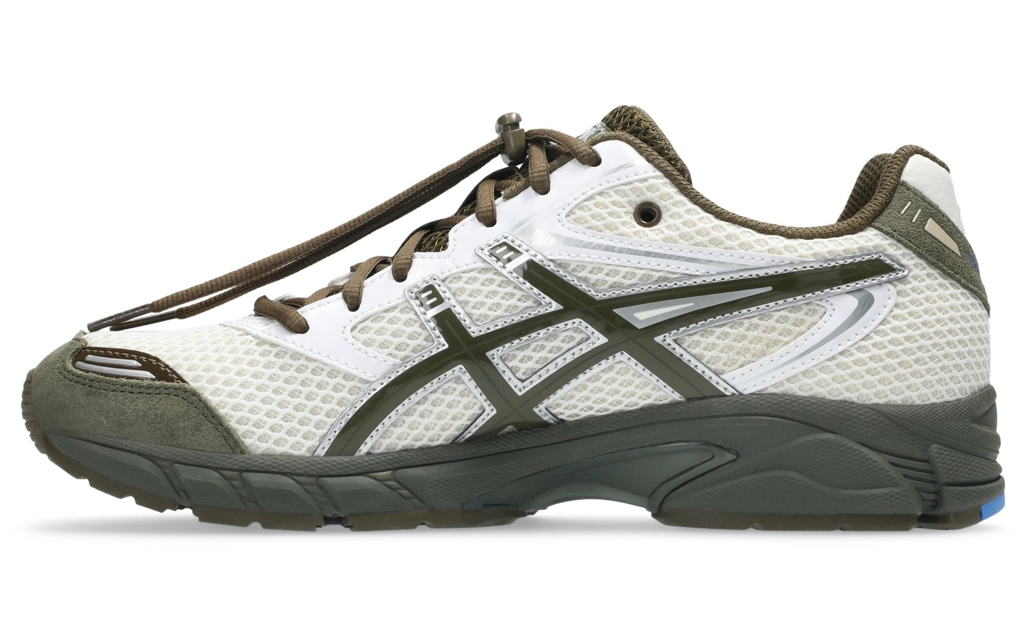 Temptation Vacation Takes the ASICS GEL-DS TRAINER™ 14 to