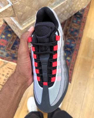 Nike Air Max 95 "Black Tongue" Pack (Red). Photo via @sneakerologue on Instagram.
