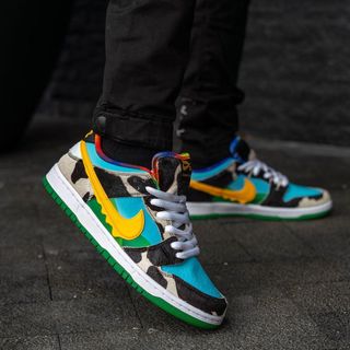 ben and jerrys nike sb dunk chunky dunky cu3244 100 on foot look 4