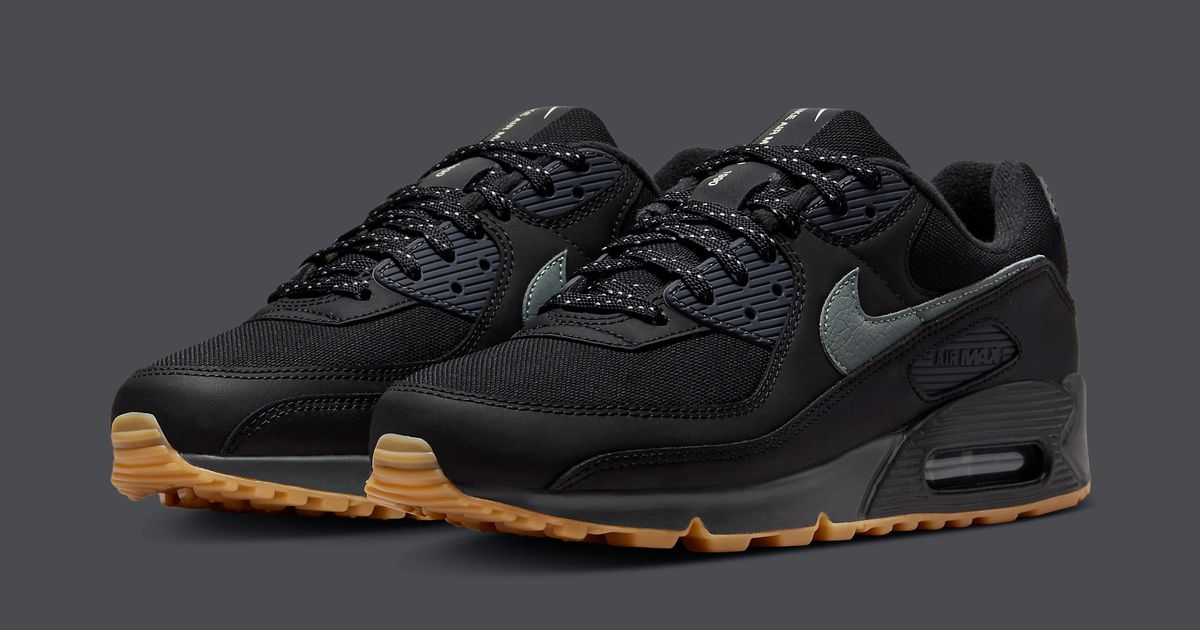 Official Images // Nike Air Max 90 