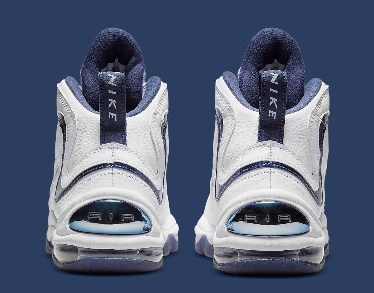 nike total max uptempo navy