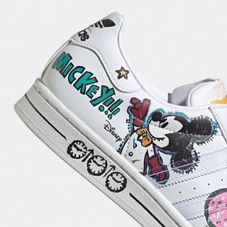kasing lung x mickey mouse x adidas superstar gz8839 6
