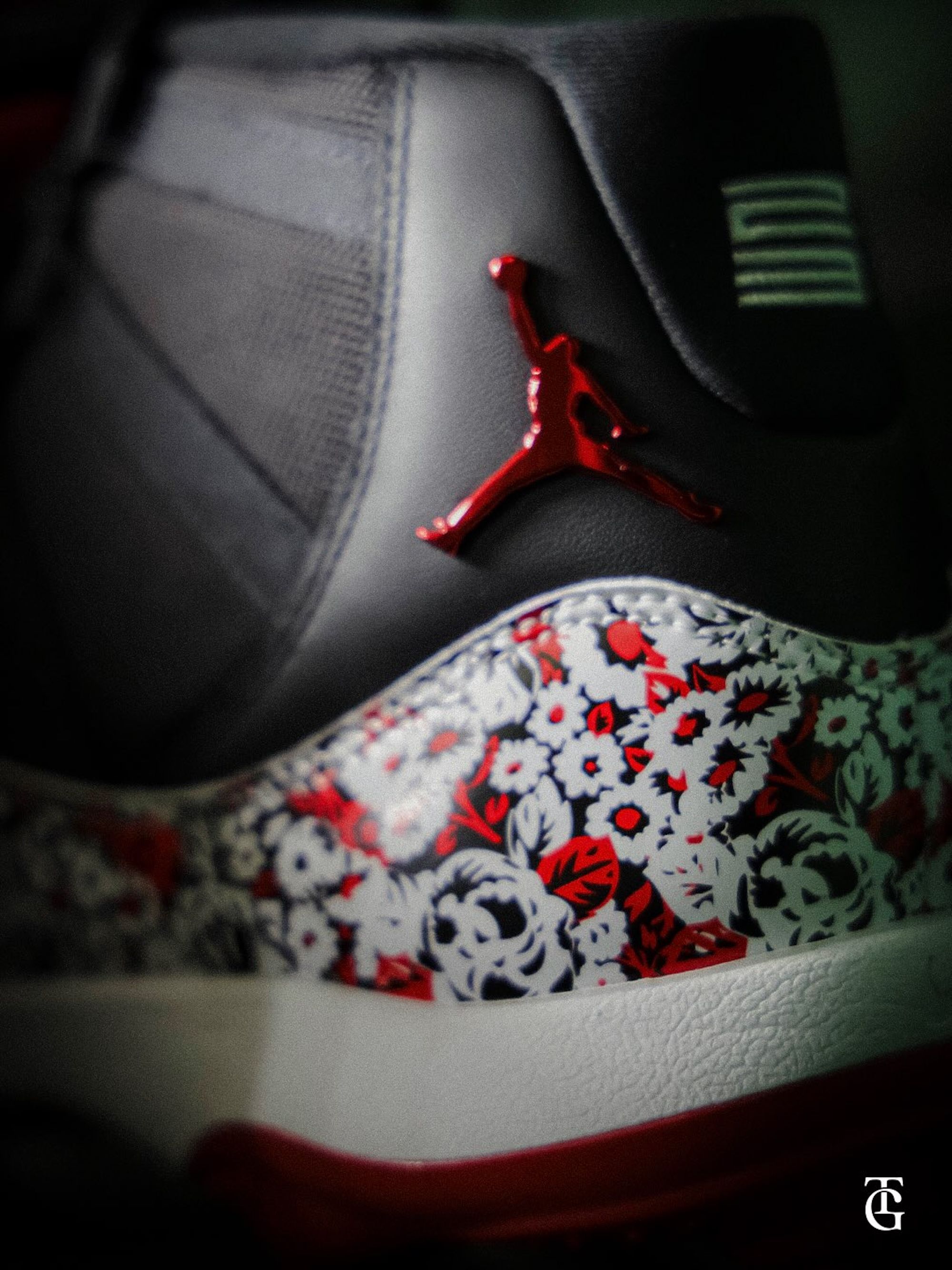 Jordan Brand's special-edition Air Jordan 11 baseball cleats for Japan's Yomiuri Giants, featuring Nomarhythm Textile pattern.