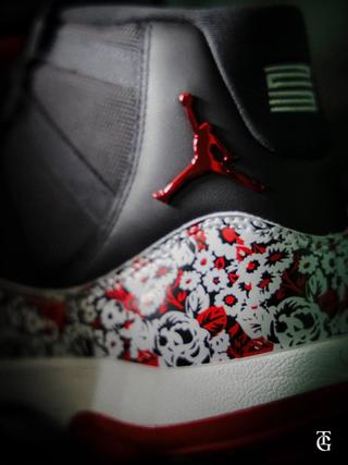 Jordan Brand's special-edition Air Jordan 11 baseball cleats for Japan's Yomiuri Giants, featuring Nomarhythm Textile pattern.