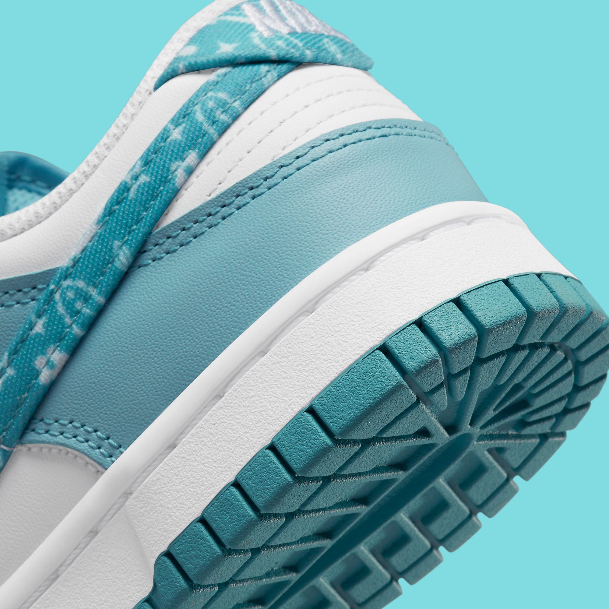 Size 7 - Nike Dunk Low Blue Paisley W for sale online | eBay