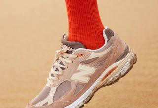 The size? x New Balance 990v3 Arrives August 3rd